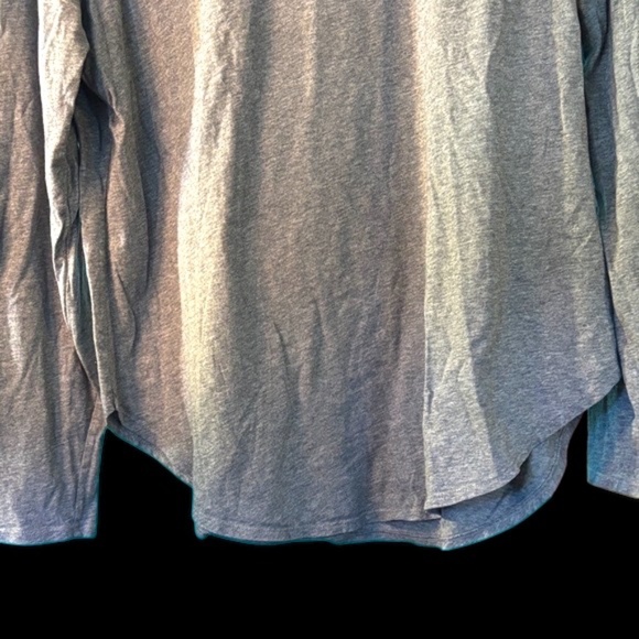 Old Navy Gray Everywear Long Sleeve Shirt - Picture 5 of 7